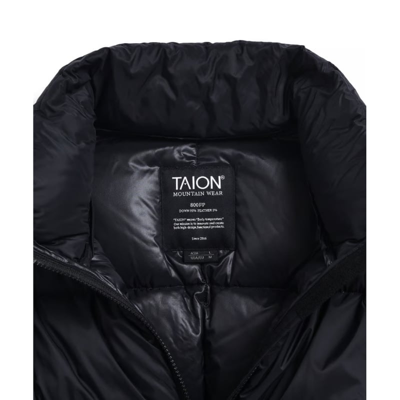 UNISEX> マウンテン パッカブル ボリュームダウンジャケット UNISEX> マウンテン パッカブル ボリュームダウンジャケット