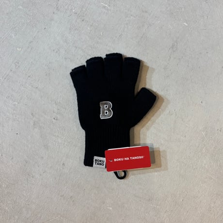 BT Fingerless Knit Gloves 【BOKU HA TANOSII】
