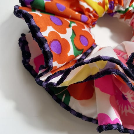 【MiKO】Big scrunchie "floral pattern"