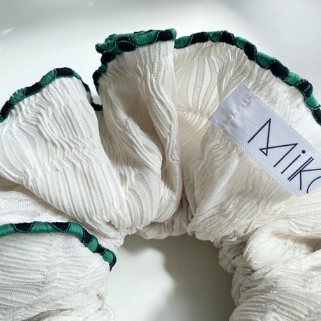 【MiKO】Big scrunchie "wave pattern/Off White"