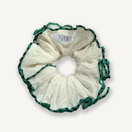 【MiKO】Big scrunchie "wave pattern/Off White"