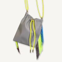 Fringe Kinchaku "Chacoal Gray×Mix:Fluorescent Yellow"