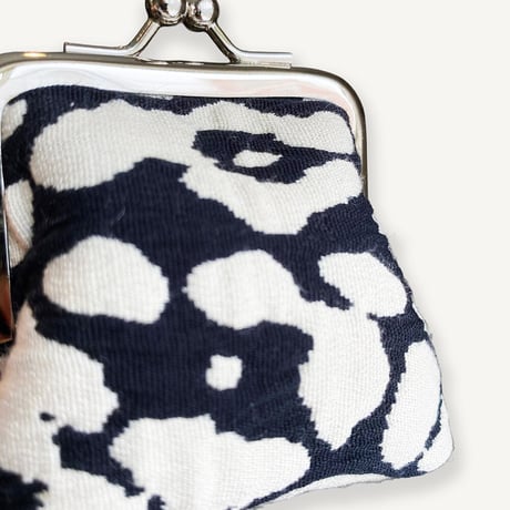 Palm pouch