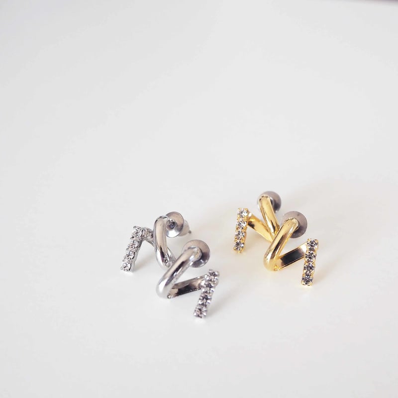 ツイストスワロピアス・イヤリング | Pink Owl Bijou