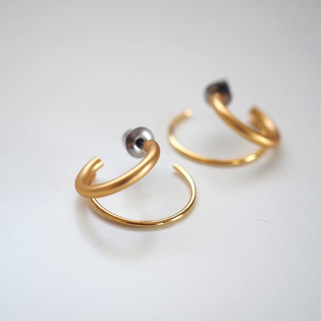 ツーリングフックピアス・イヤリング