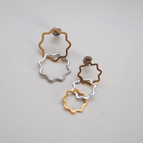 フラフィーポップピアス・イヤリング