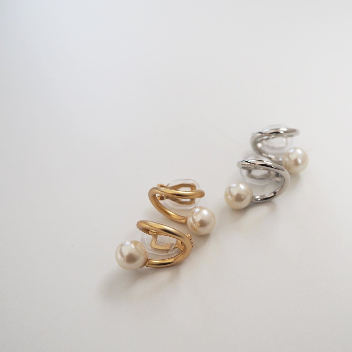 ツイストパールピアス・イヤリング | Pink Owl Bijou