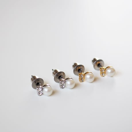 プチスワロパールピアス・イヤリング