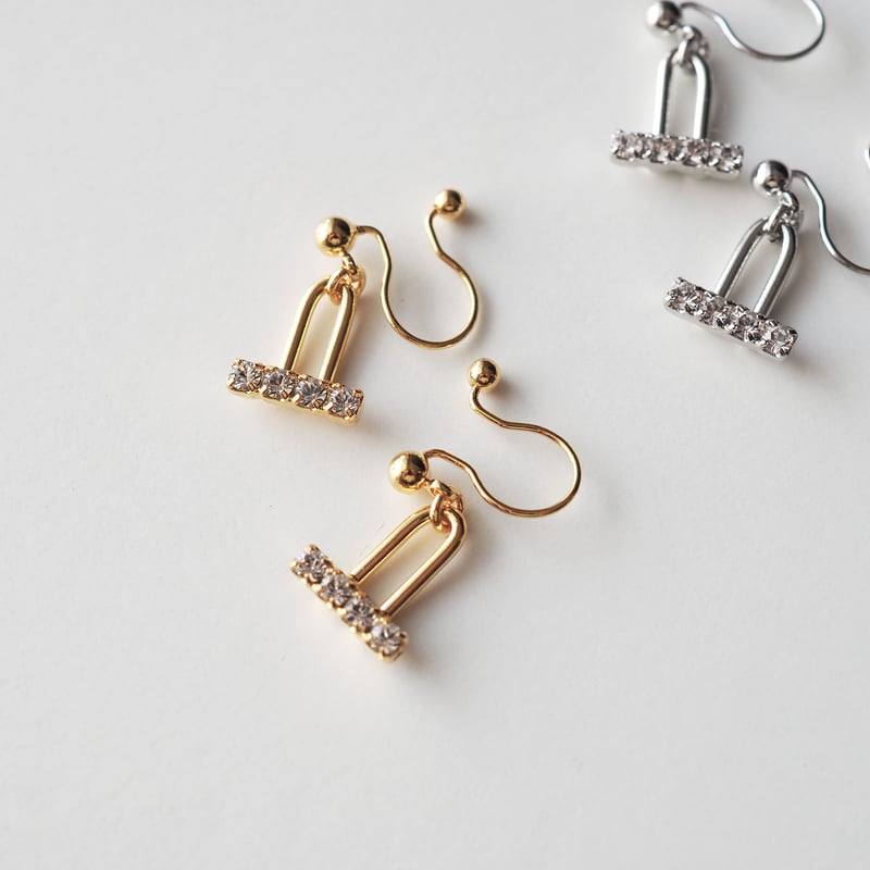 レターUスワロピアス・イヤリング | Pink Owl Bijou
