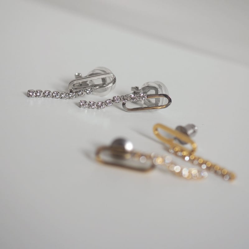 スイングスワロオーバルピアス・イヤリング | Pink Owl Bijou