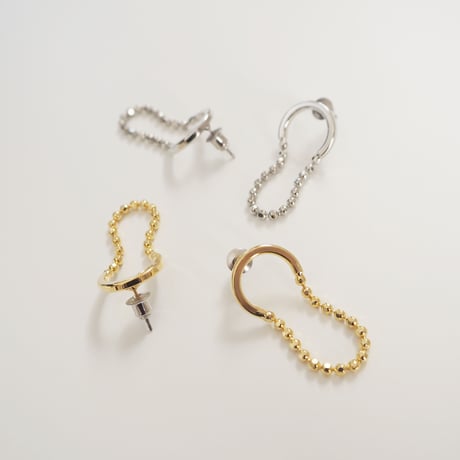 SALE ピーナツチェーンピアス・イヤリング