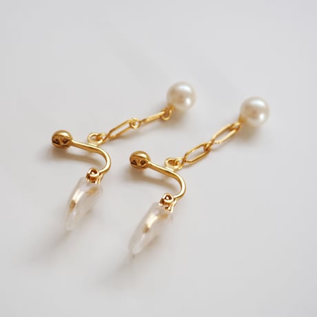 SALE ショートコネクトパールピアス・イヤリング