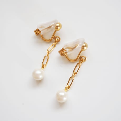SALE ショートコネクトパールピアス・イヤリング