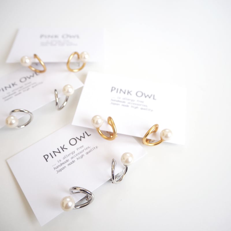 【481】パールビーズとツイストパーツのピアス／イヤリング 481】パールビーズとツイストパーツのピアス／イヤリング