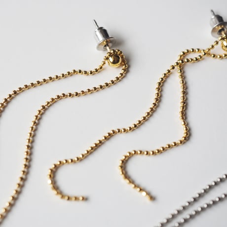 カットボールロングチェーンピアス・イヤリング