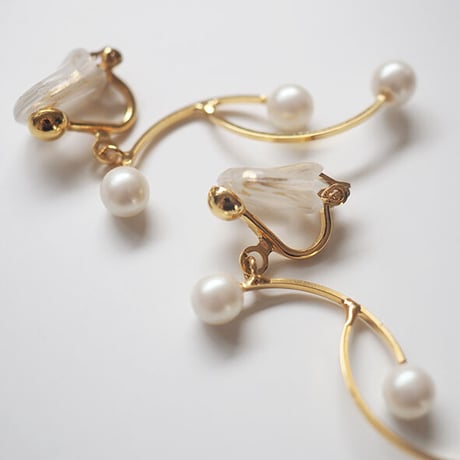 SALE フィッシュフックパールスイングピアス・イヤリング