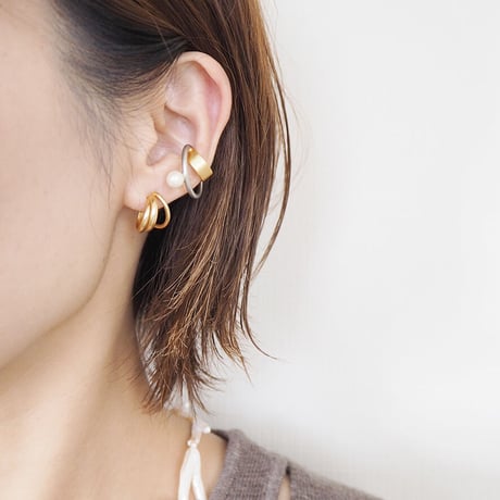 トリプルフープピアス・イヤリング