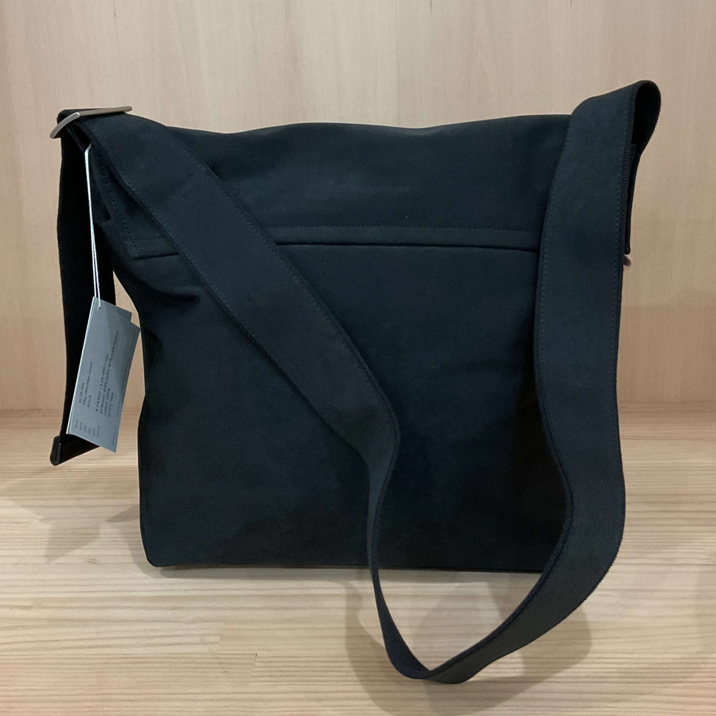 Hender Scheme / FLAP SHOULDER SMALL (BLACK) | c