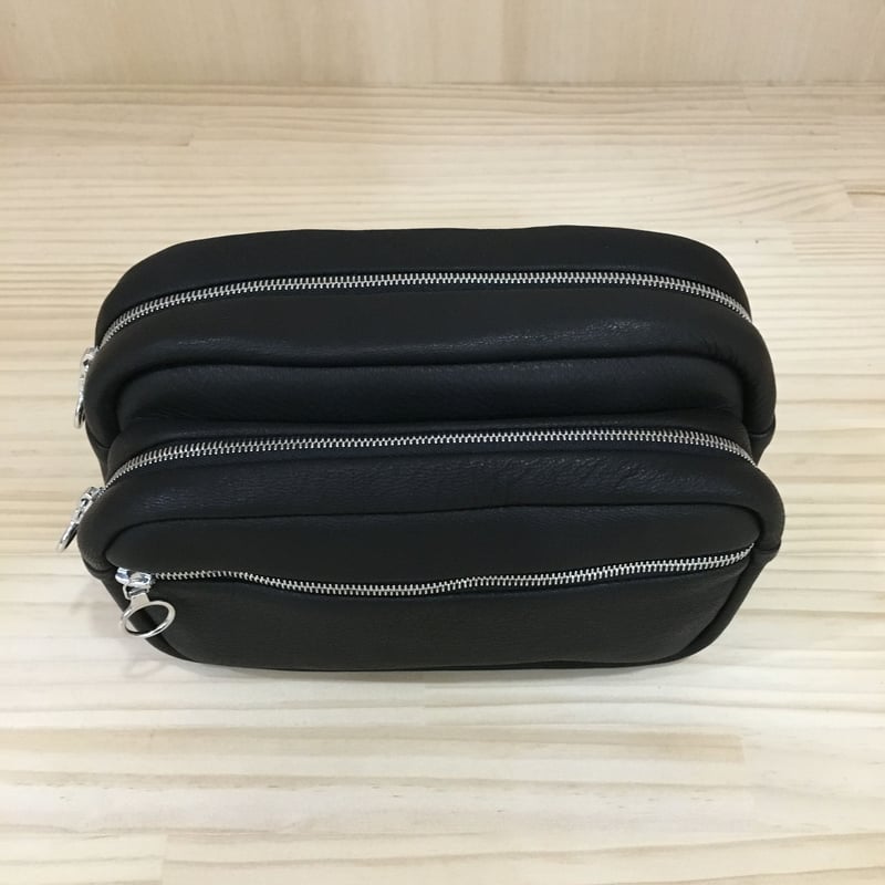 087031 Aeta DEER BELT POUCH レザー ポーチ ブラック 087031 Aeta DEER BELT POUCH レザー ポーチ ブラック