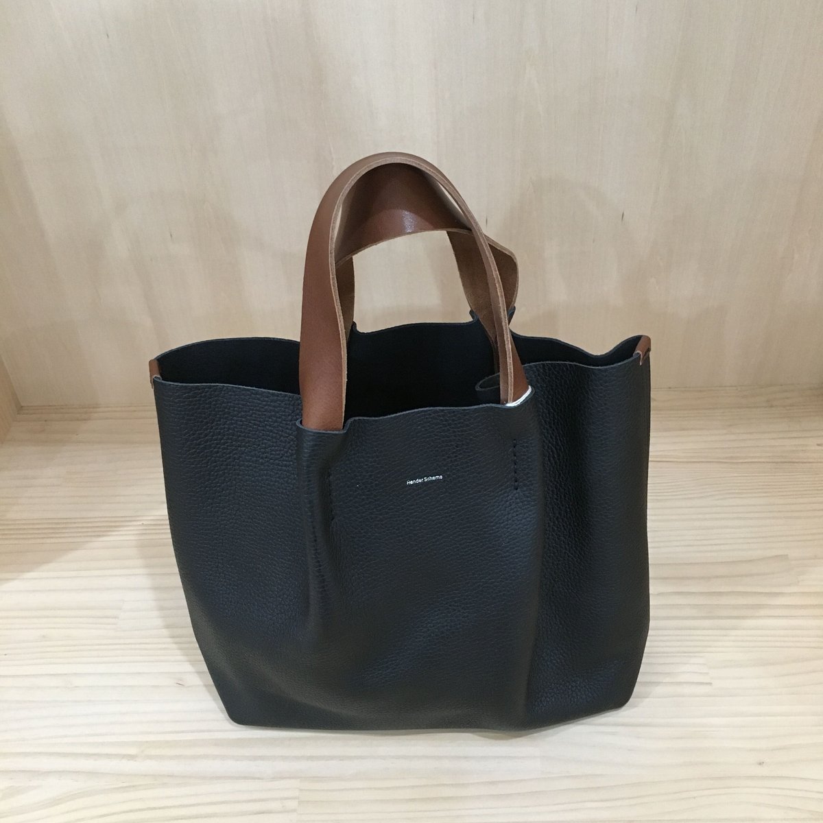 Hender Scheme / PIANO BAG MEDIUM (BLACK) | casa Hender Scheme / PIANO BAG MEDIUM (BLACK) | casa