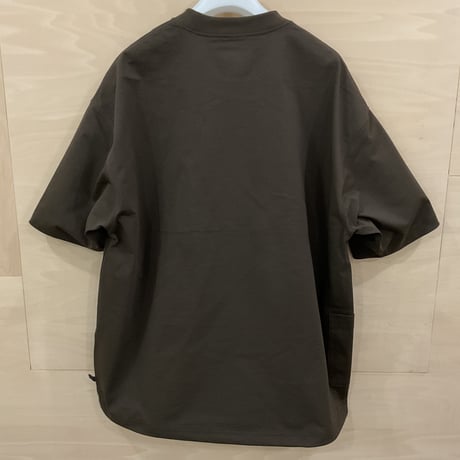 DAIWA PIER39 / TECH SIDE POCKET TEE (D.BROWN )