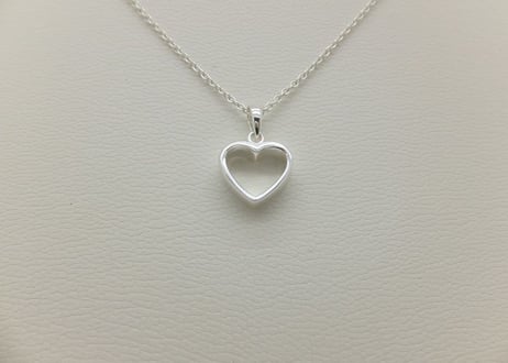 シルバー925 キュービックハートペンダント