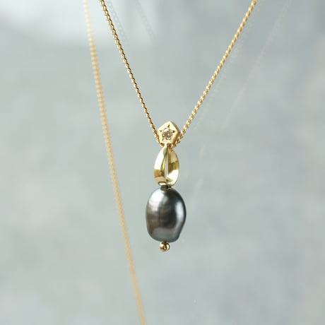 Tahitian Pearl Tiny Necklace/Diamond