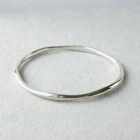Wave Bangle/Oval