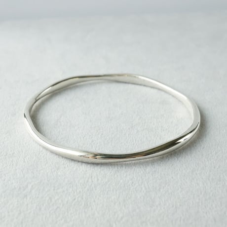 Wave Bangle/Oval
