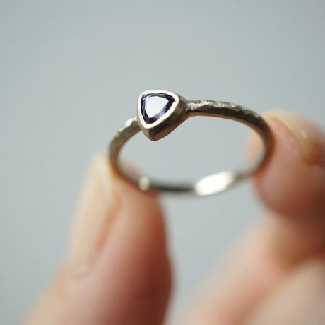 Sapphire Ring/Triangle/Violet