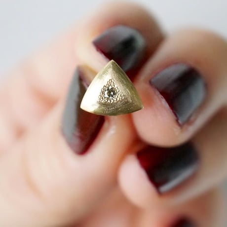 K18 Triangle Earring/Diamond ＊Single *