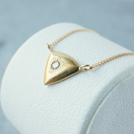 K18 Triangle Necklace