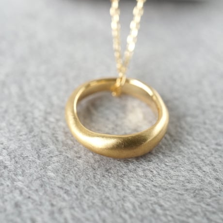K18 Moon Halo Necklace *