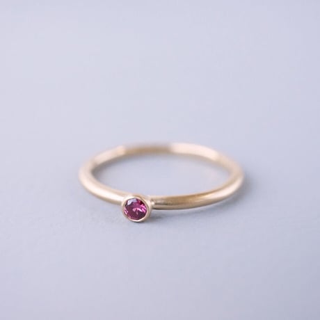 Sapphire Ring/Round/Red *