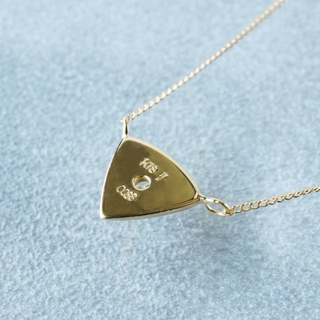 K18 Triangle Necklace