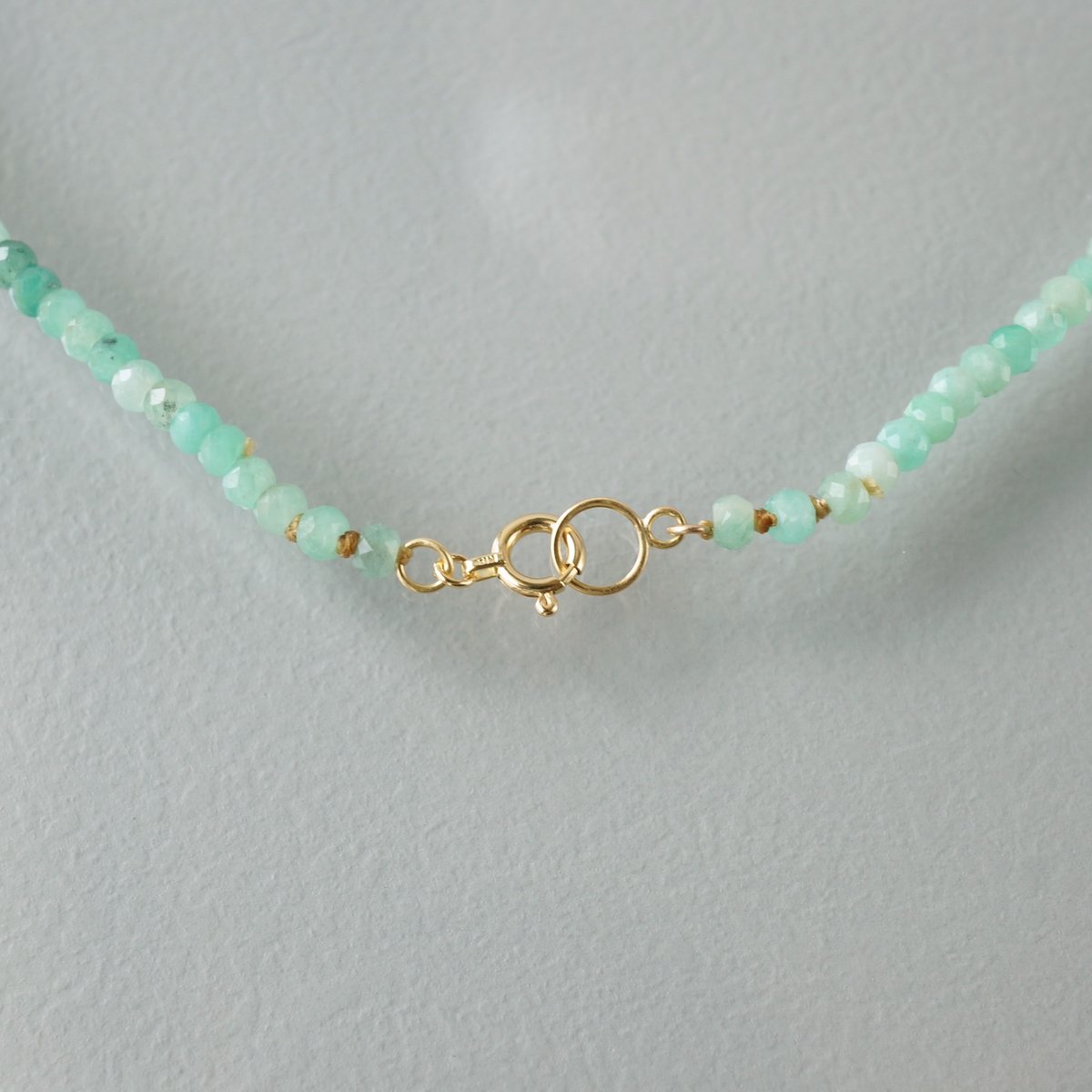Emerald Necklace / K18 | jardim by Marina Ishii