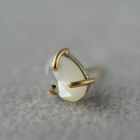Shell Earring ＊Single