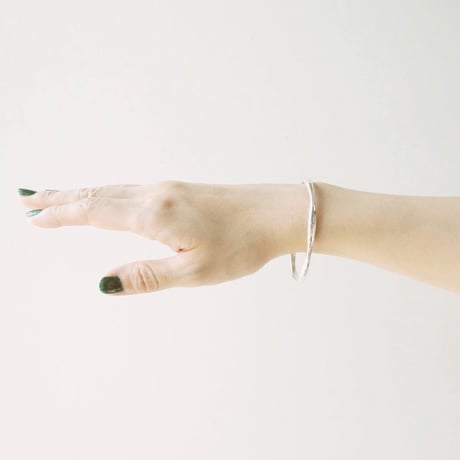 Wave Bangle/Oval
