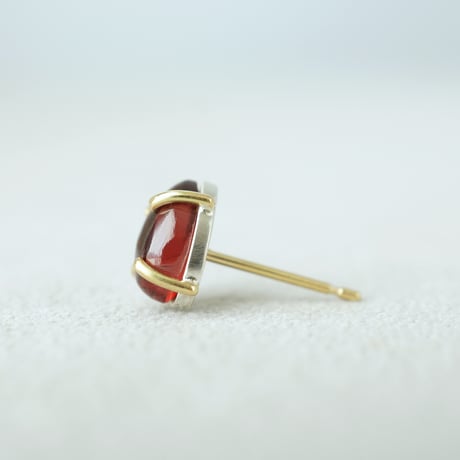 Garnet Earring  ＊Single