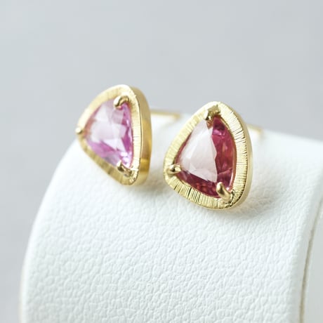 Sapphire Earrings/Stud/RedxPink *