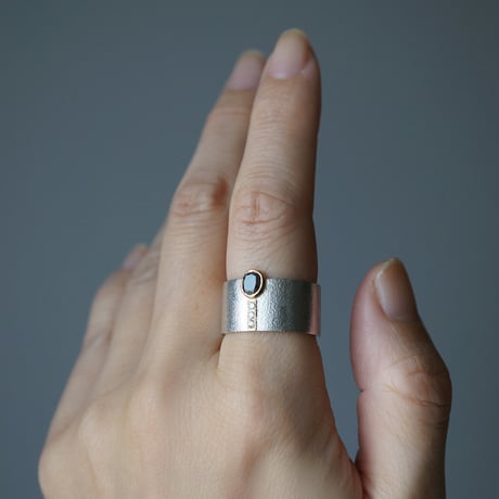 SVxK18 Black Diamond Ring