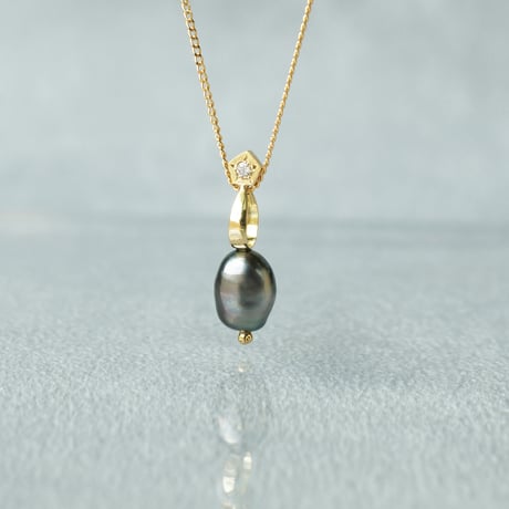 Tahitian Pearl Tiny Necklace/Diamond