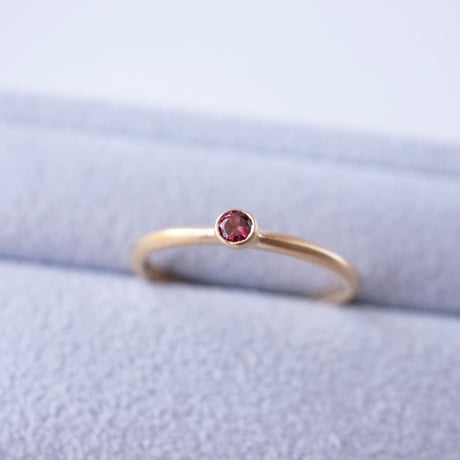 Sapphire Ring/Round/Red *
