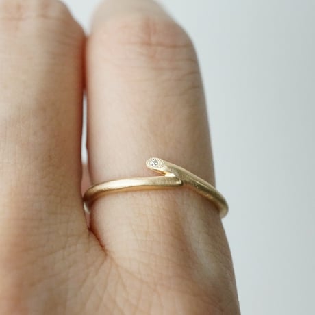 K18 Twig Ring/Wave *