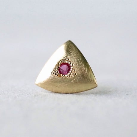 K18 Triangle Earring/Ruby ＊Single *