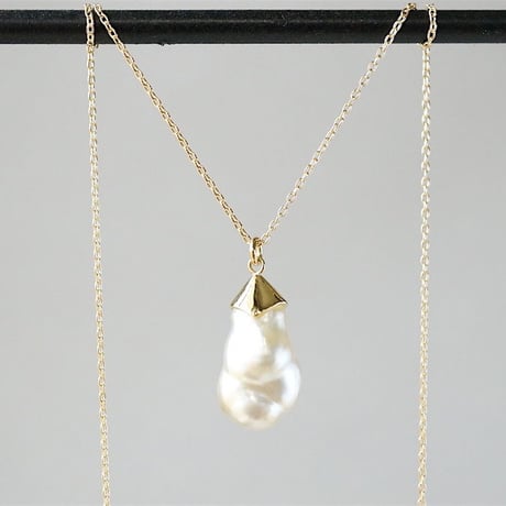 Tahitian Pearl Necklace/Cone *