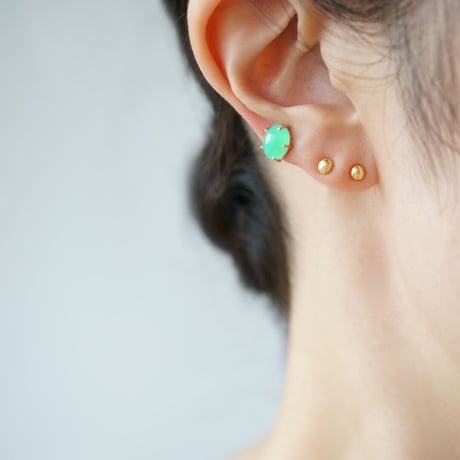 Chrysoprase earring/Cabochon  ＊Single