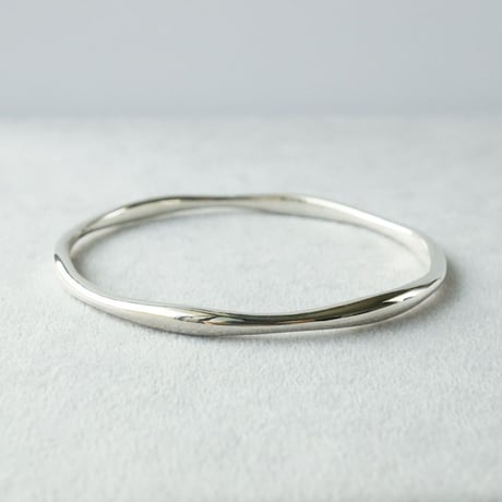 Wave Bangle/Oval