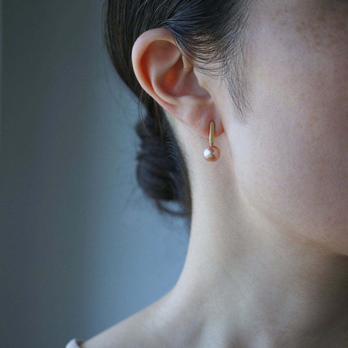 Freshwater Pearl Earrings/Orange/Bar | jardim b