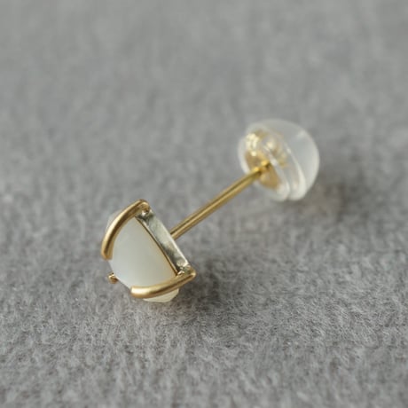 Shell Earring ＊Single
